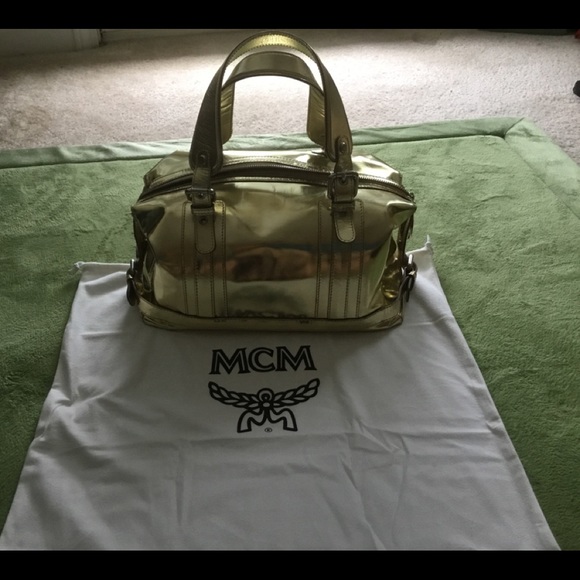 SOLD ☄️💯 MCM Gold Satchel EC Like New🔥 - Picture 5 of 8